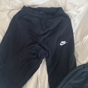 Women's Nike Sweatpants - x small